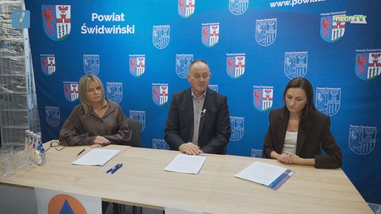 Przekazanie sprzętu w ramach zakupu sprzętu z Rządowego Programu Ochrony Ludności i Obrony Cywilnej.