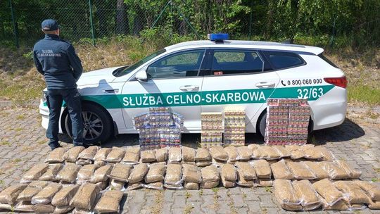 Zachodniopomorska Krajowa Administracja Skarbowa (KAS) zatrzymała prawie 98 kg nielegalnego tytoniu do palenia i niespełna 15 tys. papierosów.
