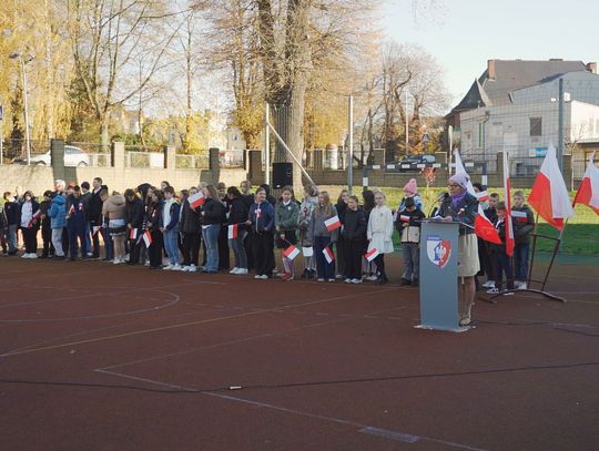 Apel z okazji obchodów Narodowego Święta Niepodległości w PSP nr 1 w Świdwinie - 07.11.2025 r