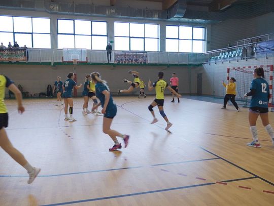 Dominacja na Parkiecie: ZSR CKZ Rega Świdwin rozgromił Fenix Bydgoszcz 48-25!