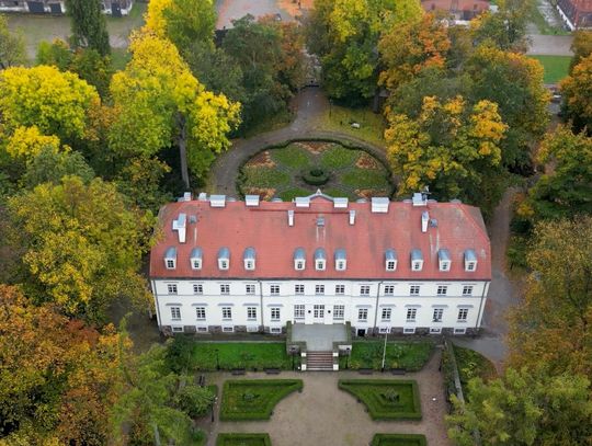 Historyczny folwark w Przelewicach zyska nowe oblicze