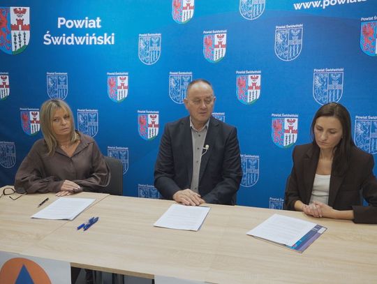 Przekazanie sprzętu w ramach zakupu sprzętu z Rządowego Programu Ochrony Ludności i Obrony Cywilnej.