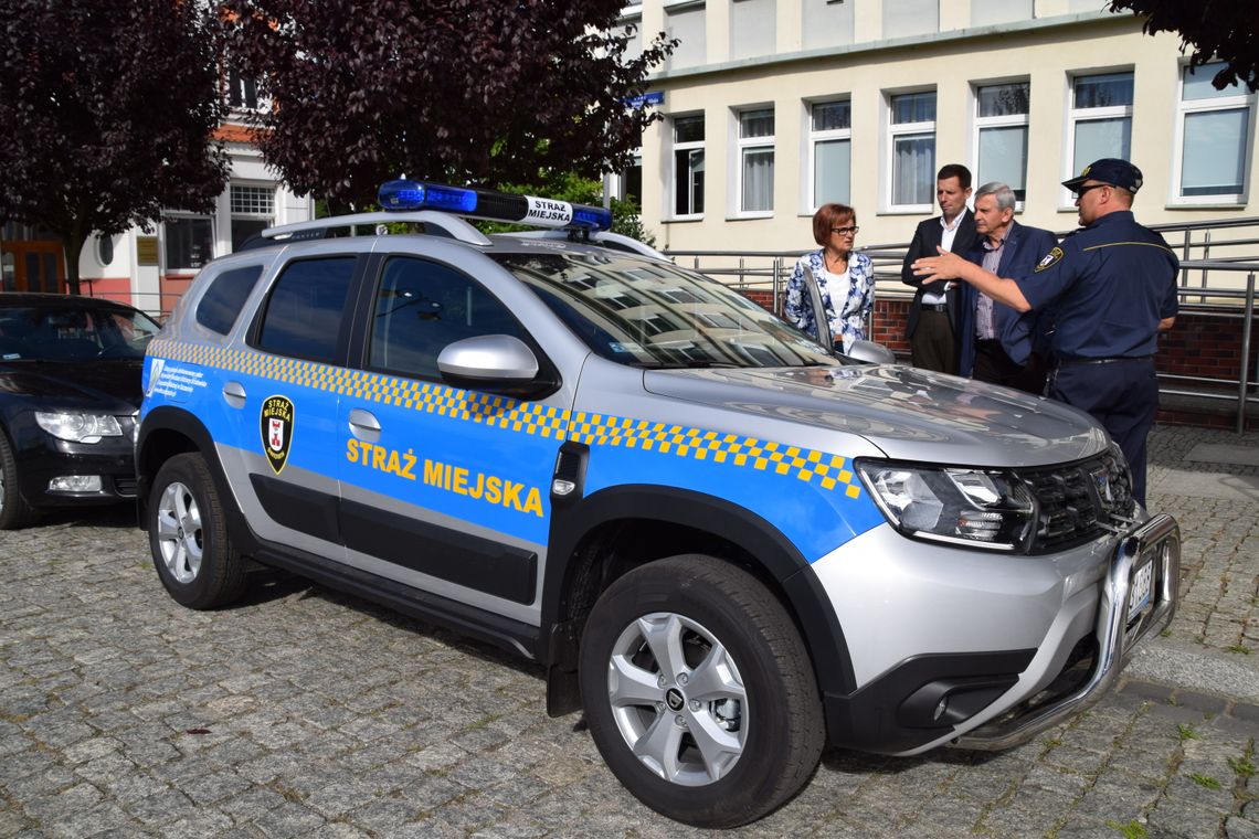 Straż Miejska w Świdwinie otrzymała pierwszy w swej historii samochód. Patrolowanie miasta będzie od tej pory znacznie łatwiejsze.